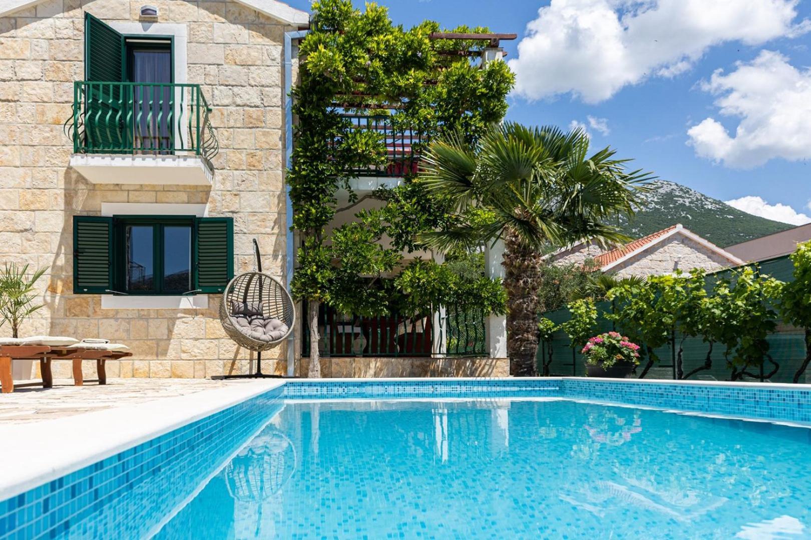 Villa Josip Near Omis , Private Pool Exterior photo